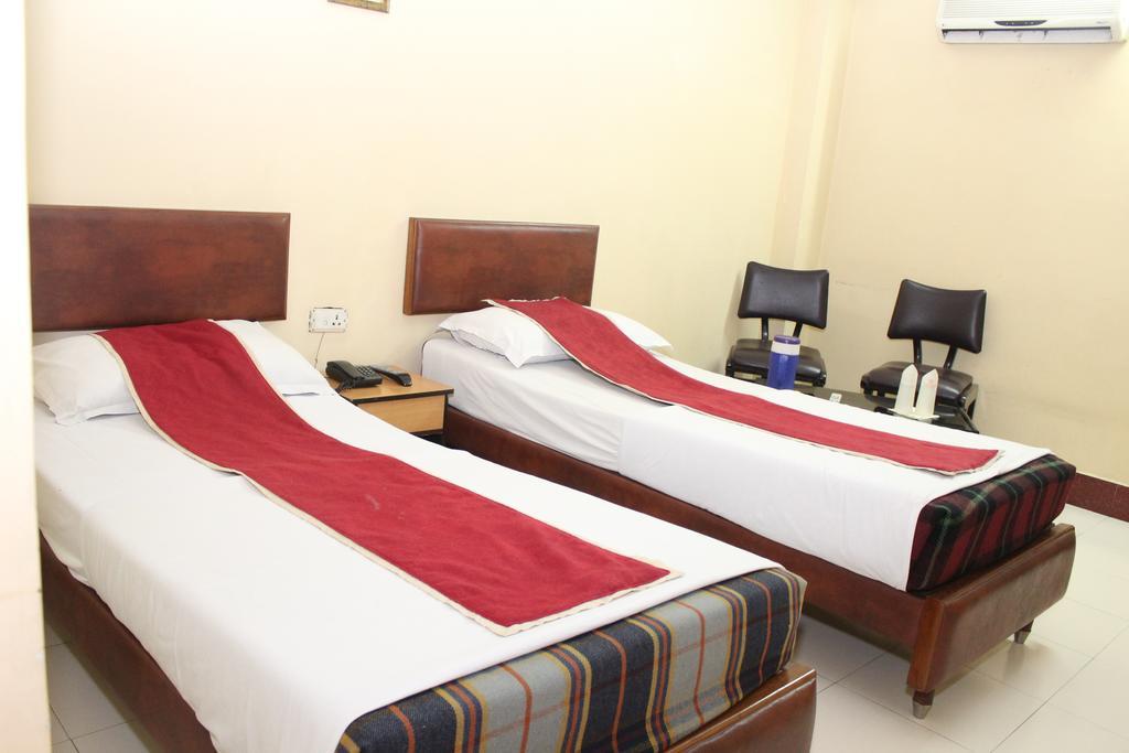Hotel Bengal International Siliguri Phòng bức ảnh