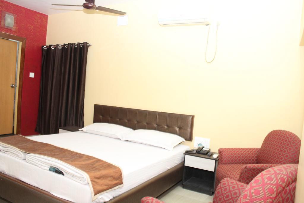 Hotel Bengal International Siliguri Phòng bức ảnh